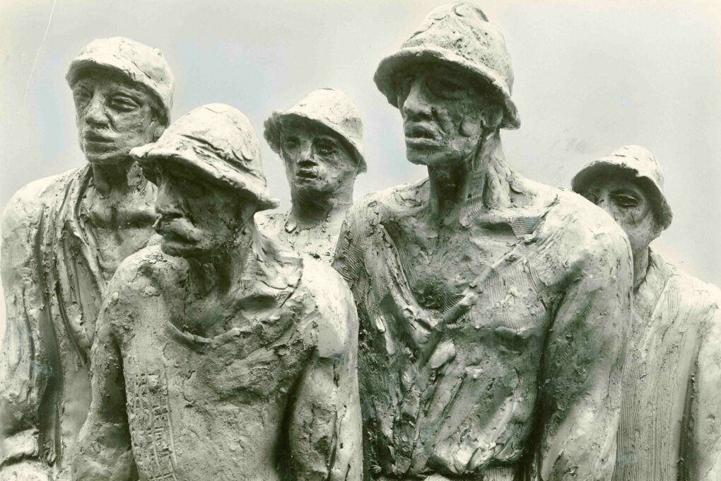 Josef Kubíček, souborná výstava soch, drobné plastiky a&nbsp;kreseb